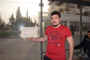 İşsiz gen&ccedil;, bulduğu paranın sahibini arıyor
