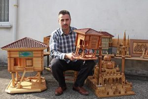 Y&ouml;resel mimariyi minyat&uuml;rde yaşatıyor