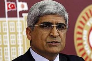 CHP'den h&uuml;k&uuml;mete 'acil kodlu' &ccedil;ağrı!