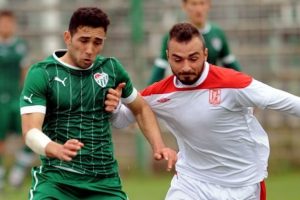 Bursaspor A2 Balıkesirspor'a kaybetti!