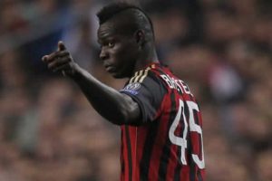 Balotelli yine olay &ccedil;ıkardı!