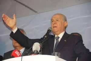 Bah&ccedil;eli'den "andımız" eleştirisi