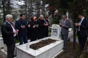 Şahin'den Hikmet Şahin ziyareti
