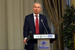 İngiltere h&uuml;k&uuml;metinden T&uuml;rkiye'ye b&uuml;y&uuml;k &ouml;vg&uuml;
