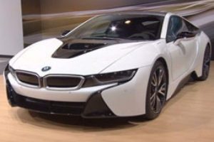 BMW geleceğin otomobil i8'i tanıttı!