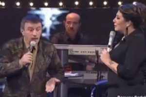 Uzaylı t&uuml;rk&uuml;c&uuml; TRT'yi yaktı
