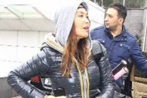 H&uuml;lya Avşar Survivor Adasına gidiyor