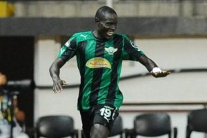 Niasse i&ccedil;in dudak u&ccedil;uklatan teklif!