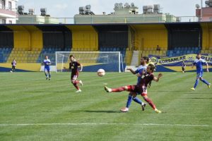 İneg&ouml;lspor Tarsus'dan mutlu d&ouml;nd&uuml;:2-3