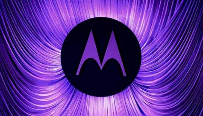 Motorola'dan 'modaya uygun' akıllı saat