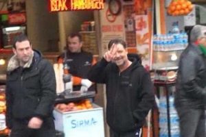 Russell Crowe Cem Yılmaz'la hamama gitti