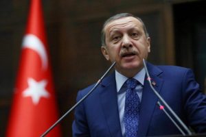 AK Parti'nin oyu 4 puan d&uuml;şebilir'