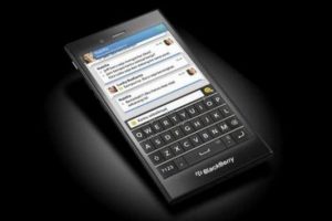 BlackBerry bombayı patlattı