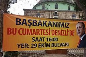AK Parti'nin afişleri kaldırıldı!