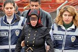 Fuhuşa zorlayan kişiyi &ouml;ld&uuml;r&uuml;p yakmış!