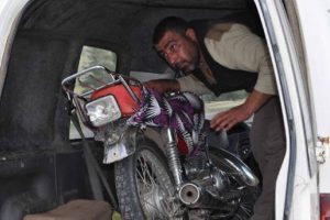 &Ccedil;alınan motosikletle yakalandı!