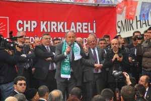"Baba ve oğlun beraber g&ouml;t&uuml;rd&uuml;ğ&uuml;n&uuml; ilk kez g&ouml;rd&uuml;k"