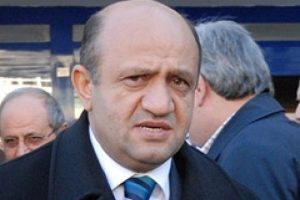 'Her 100 otomobilden 78'ini ithal ediyoruz'