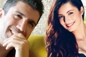 &Ouml;zcan Deniz Bel&ccedil;ika g&uuml;zelini kanatları altına aldı...