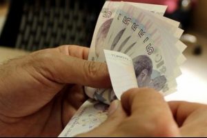 "Bankalar, alacaklıları bor&ccedil;landırıyor"