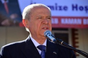 Sert tepki! Hırsızları ve r&uuml;şvet&ccedil;ileri...