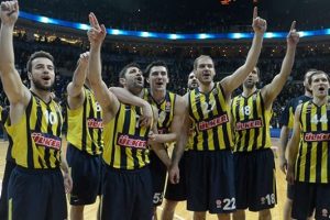 Fenerbah&ccedil;e'den kritik zafer