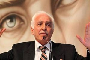 "T&uuml;rkiye bataklığa s&uuml;r&uuml;klenmekte"