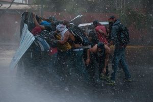 Venezuela'da can kayıpları artıyor