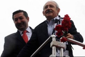 'Oy verirseniz iki elim yakanızda'