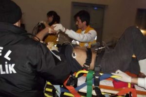 Minib&uuml;s takla attı: 10 yaralı