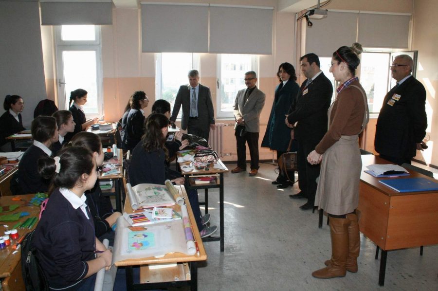 Eğitim yatırımları t&uuml;m hızıyla devam ediyor