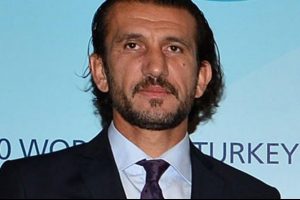 "Eskiden Galatasaraylıydım şimdi Fenerbah&ccedil;eliyim"