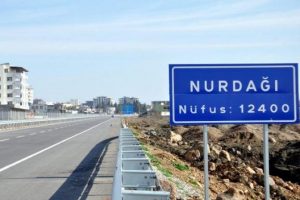 G&ouml;renleri şaşırtan n&uuml;fus tabelaları