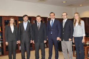 Sekt&ouml;rel &ccedil;alışmalara BTSO'dan tam destek