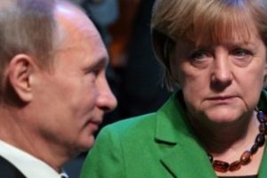 Merkel, Putin'i işgal konusunda uyardı