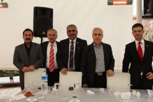 Bozbey sokak sokak se&ccedil;menle buluşuyor