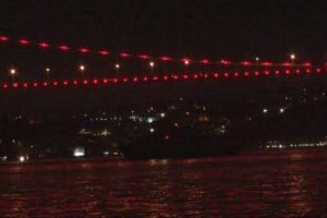 Rus savaş gemileri Boğaz'dan ge&ccedil;ti