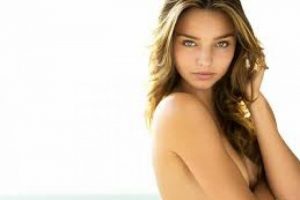 Miranda Kerr'den seksi reklam...
