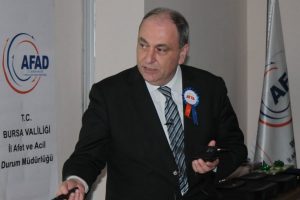 "Depreme karşı insanları eğitmeliyiz"