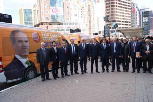 AK Parti Bursa milletvekilleri sahaya indi...