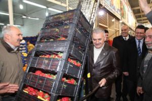 Binali Yıldırım: Sıra İzmir'de