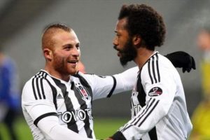 G&ouml;khan T&ouml;re Beşiktaş'ta kalacak mı?