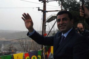 Demirtaş'tan MHP ve CHP'ye sert eleştiri