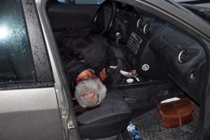 &Ouml;ğretmene otomobilinde infaz
