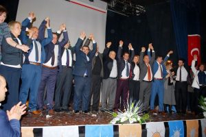 AK Parti Mudanya'da meclis &uuml;yesi adaylarını tanıttı