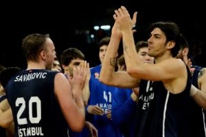 Anadolu Efes'ten kadınlara indirimli bilet!