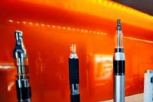 Elektronik sigara yasaklanıyor
