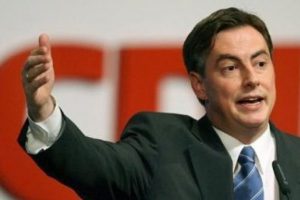 'T&uuml;rkiye'nin AB'ye tam &uuml;yeliği d&uuml;ş&uuml;n&uuml;lemez!'