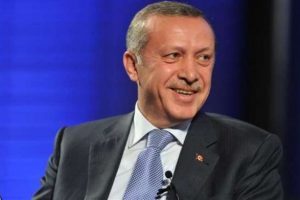 Miting &ouml;ncesi ilgin&ccedil; olay!