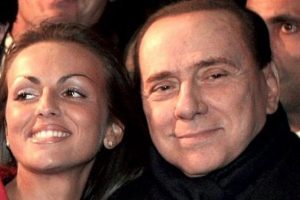 Berlusconi evleniyor! Aradaki yaş farkı 49